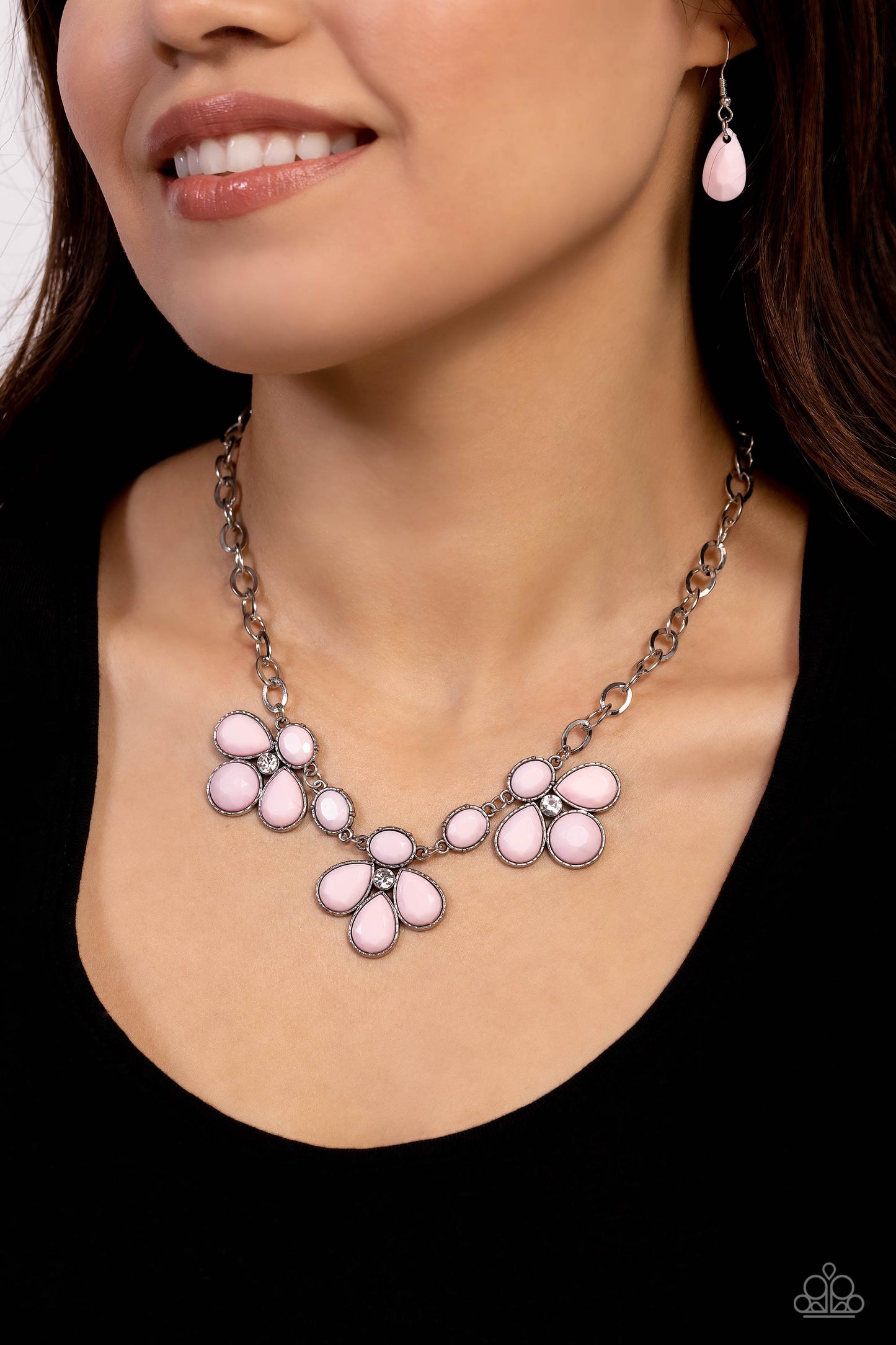 SELFIE-Worth Pink Necklace - Paparazzi Accessories