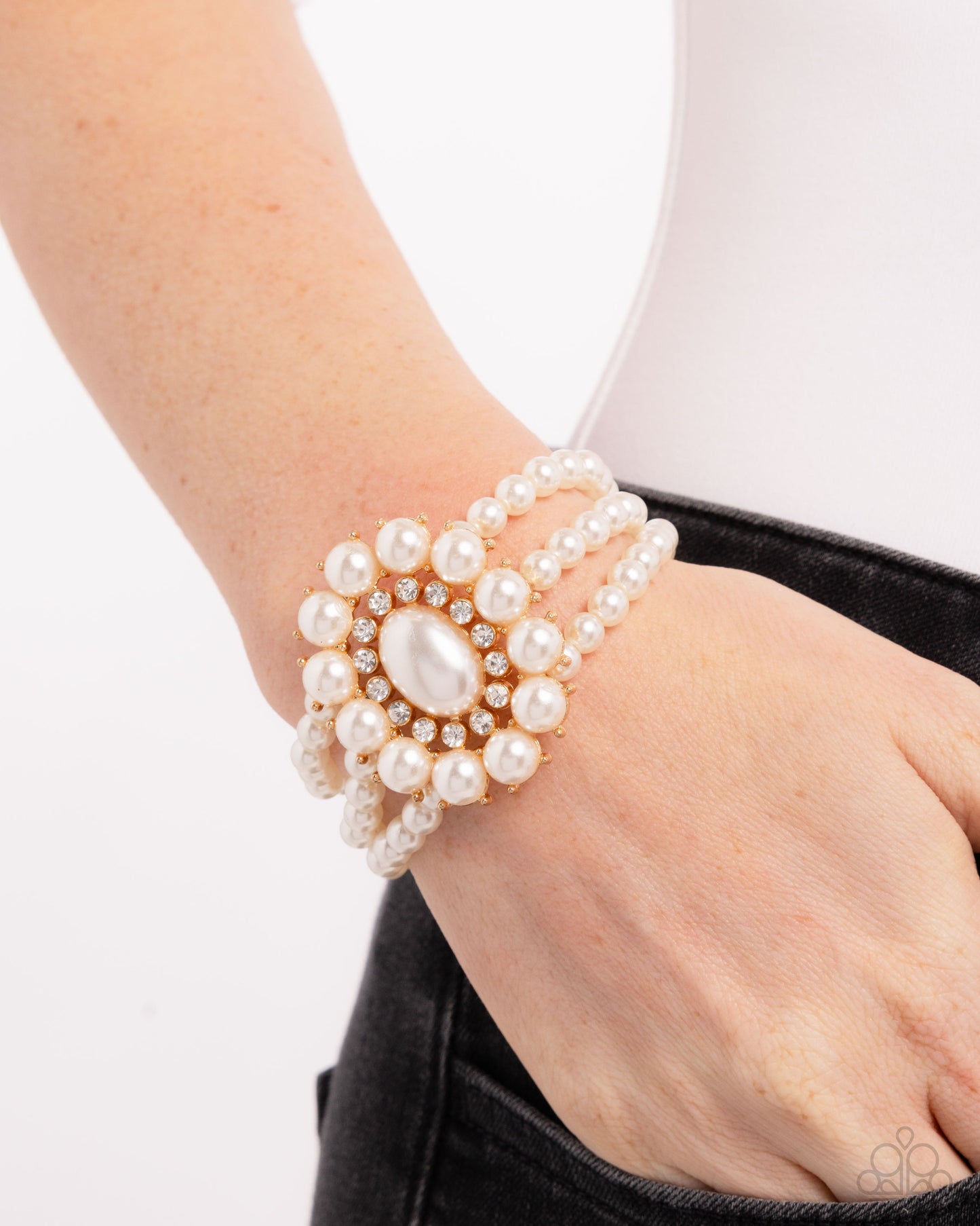 Take A Fancy To Gold Bracelet - Paparazzi Accessories