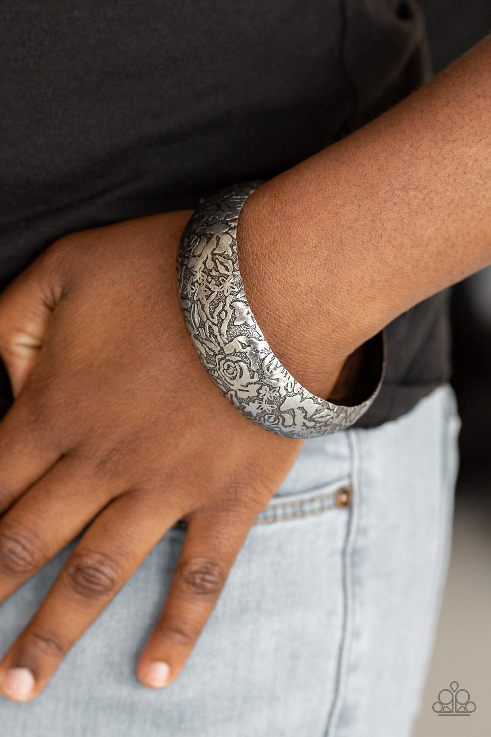 Garden Villa Silver Bracelet - Paparazzi Accessories