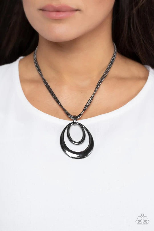 Suburban Storm Black Necklace - Paparazzi Accessories