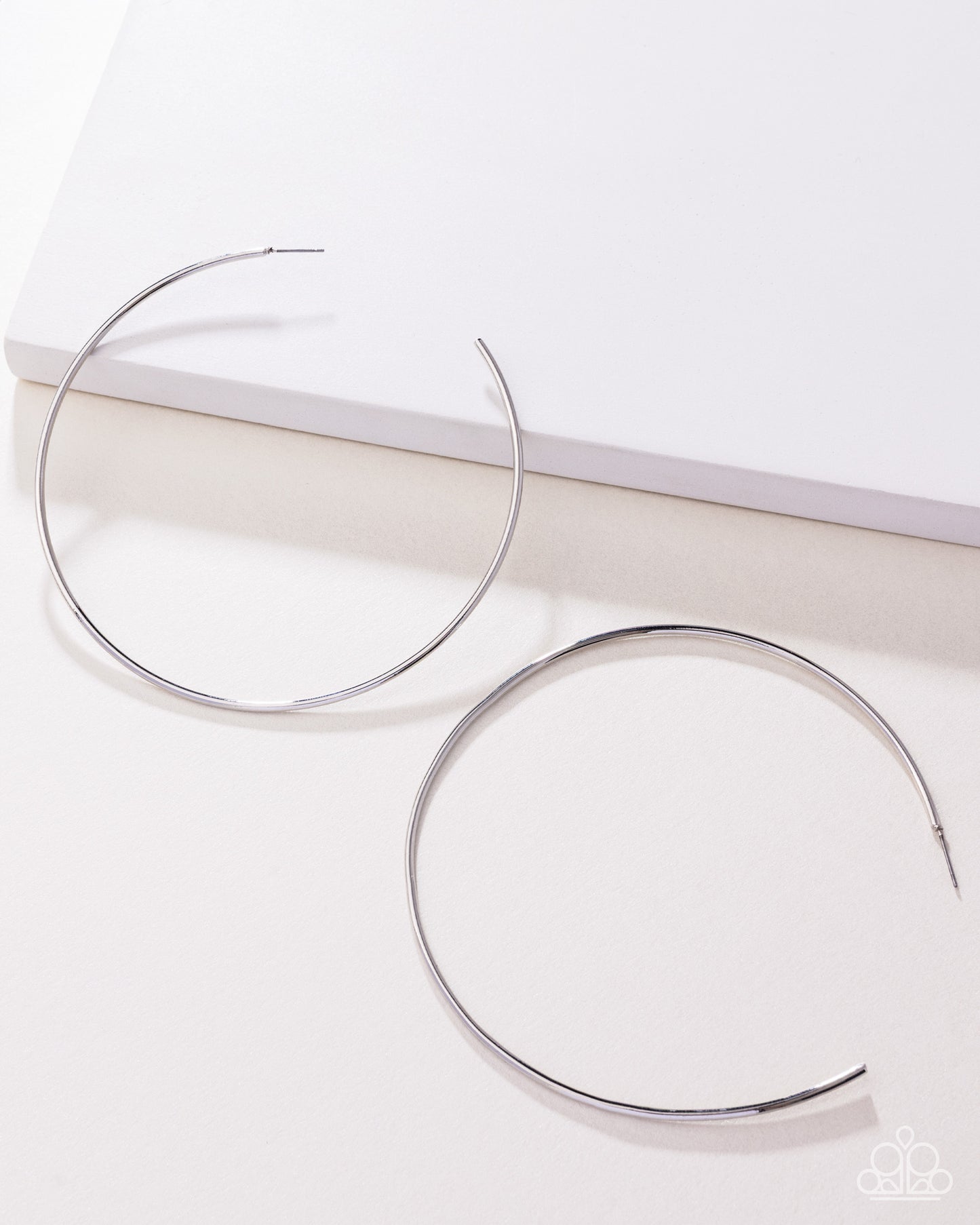Colossal Couture Silver Earring - Paparazzi Accessories