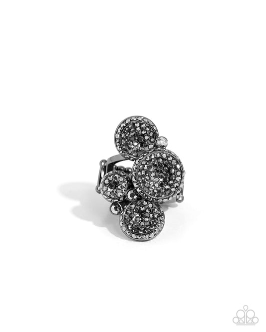 Deluxe Discs Black Ring - Paparazzi Accessories