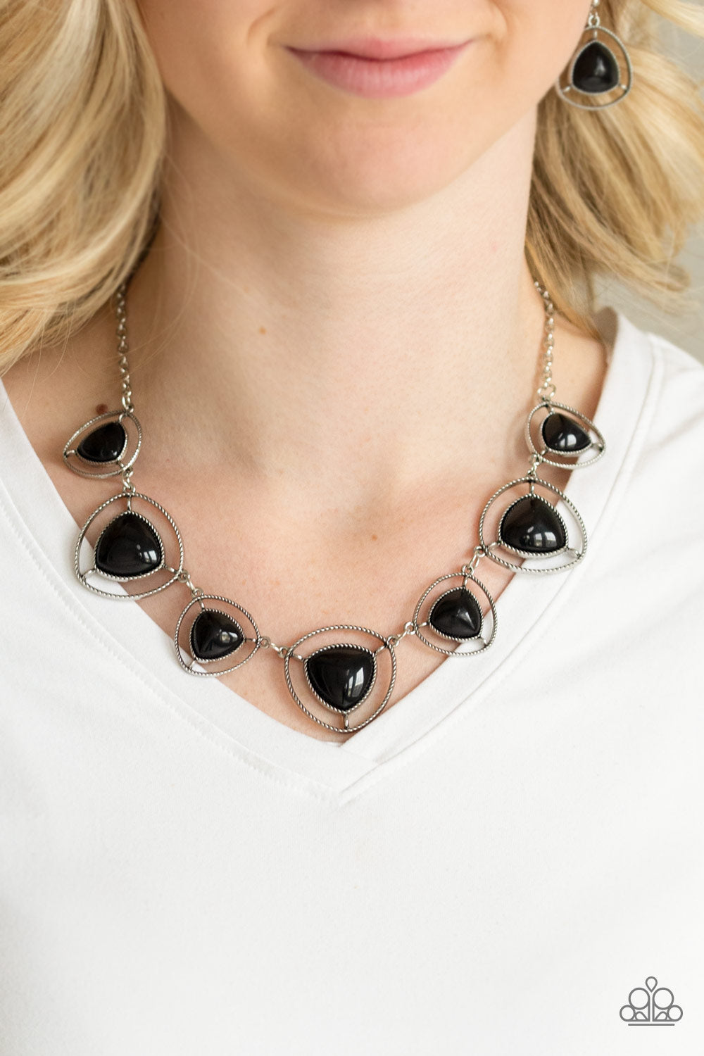 Make A Point Black Necklace ~ Paparazzi Accessories