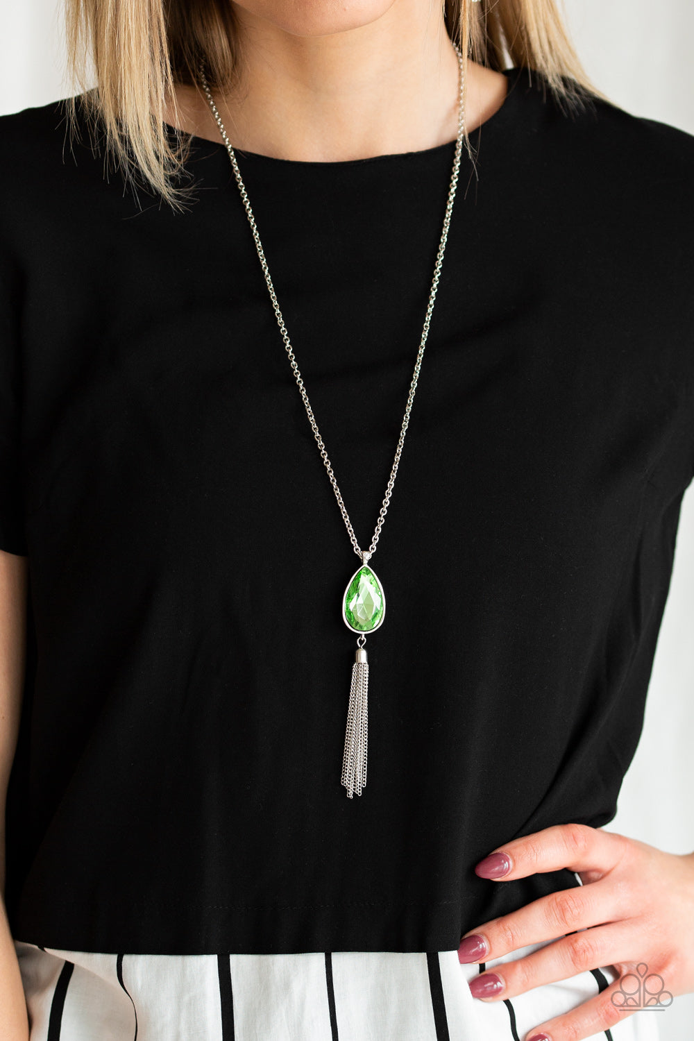 Elite Shine Green Necklace ~ Paparazzi Accessories