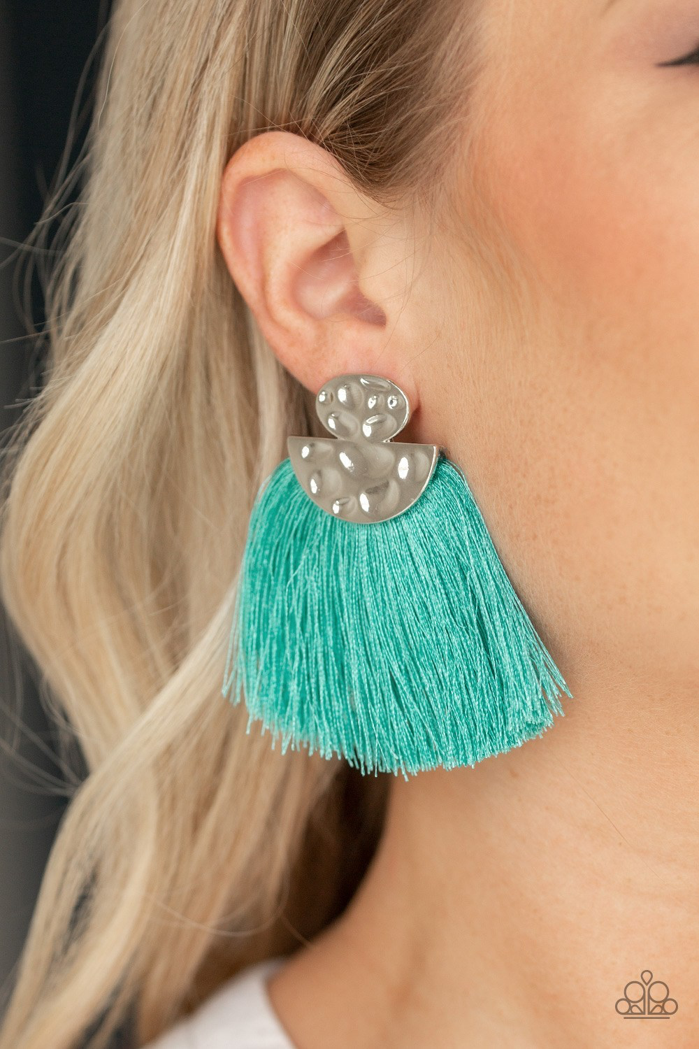 Make Some PLUME Blue Post ~ Paparazzi Accessories